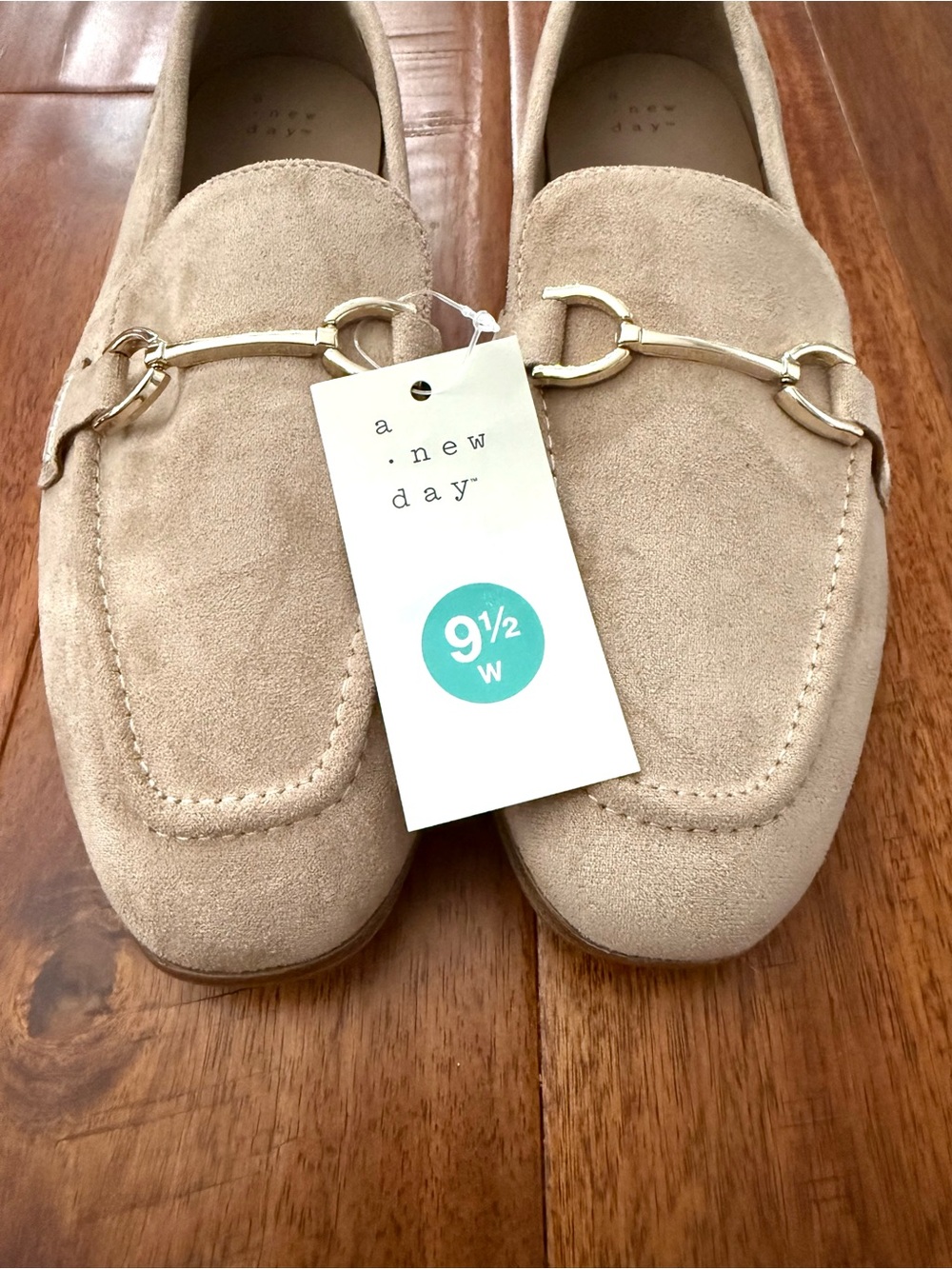 New! Women’s 9.5W wide A New Day tan taupe suede shoes NWT! - Picture 4 of 10